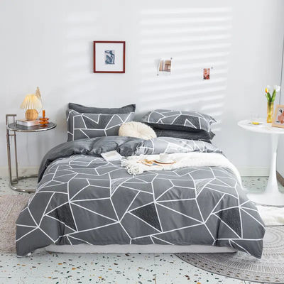 Geometrischer Druck Aloe Vera Baumwolle Vierteilige Bettwäsche mit Reaktionsdruck