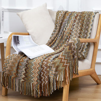 Stilvolle und atmungsaktive Strickdecke für Sommerbüro oder Schlafstunde