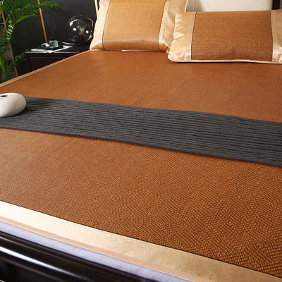 Bleiben Sie diesen Sommer kühl und komfortabel mit einem individuell anpassbaren dreiteiligen Rattan-Matten-Set