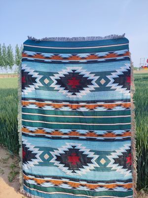 Verbessern Sie Ihr Picknick-Spiel mit unserem weichen und gemütlichen American Style Boho Throw Deckensatz