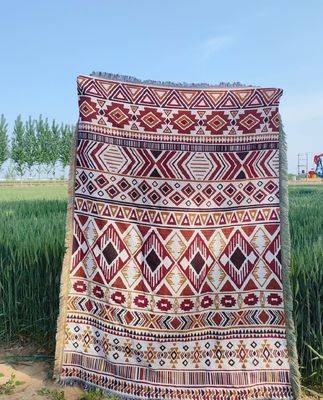 Verbessern Sie Ihr Picknick-Spiel mit unserem weichen und gemütlichen American Style Boho Throw Deckensatz