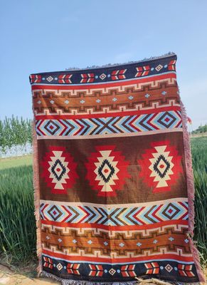 Verbessern Sie Ihr Picknick-Spiel mit unserem weichen und gemütlichen American Style Boho Throw Deckensatz