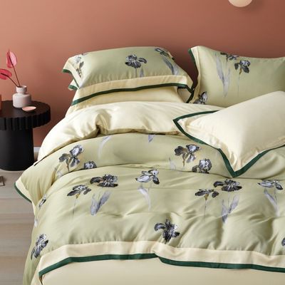 Customized Farbe 4 Stück Luxus Polyester Flachgewebe Weiches Hotel Design Bettwäsche Set für King-Bett