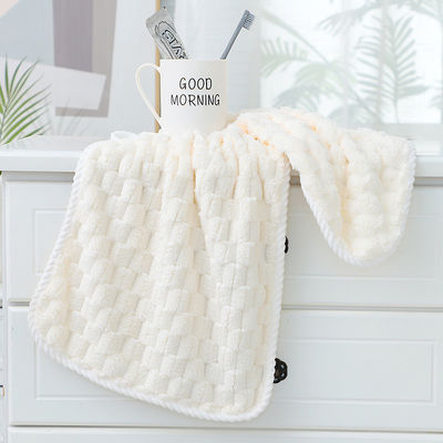 Nachhaltige Gesichtshandtücher aus Korallenfleece mit starker Absorptionsfähigkeit und gewebtem Design