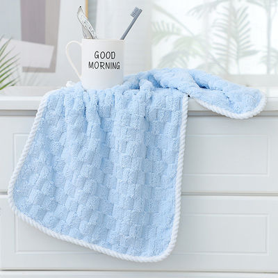 Nachhaltige Gesichtshandtücher aus Korallenfleece mit starker Absorptionsfähigkeit und gewebtem Design