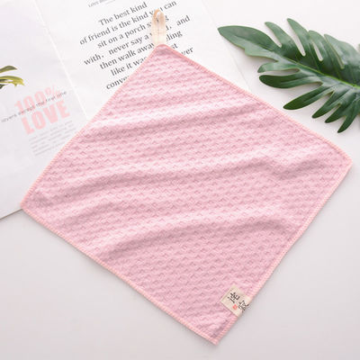 Broderierte 100% Baumwolle Mikrofiber-Gesichtshandtücher für eine sanfte und effektive Reinigung