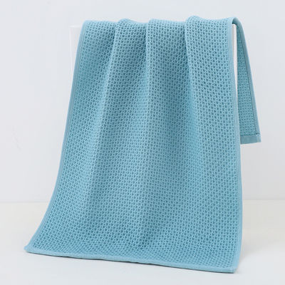 Maßgeschneiderte Designs Geflechtes Baumwollbadtuch 70*140cm für weiche und absorbierende Handtücher