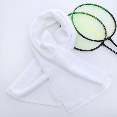 Broderierte 180gm Custom Logo Schnelltrocknende Sporthandtuch für erweiterte Outdoor-Fitness