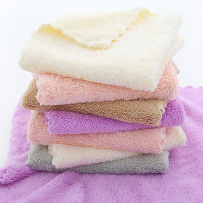 Trocknungsdichte Korallenfleece Kleines quadratisches Handtuch 25*25 Handtuch mit Dobby Border Muster