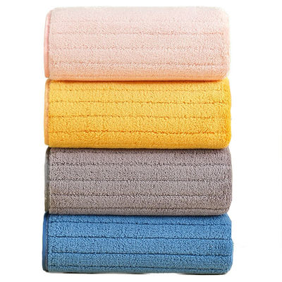 Ultra-absorbierendes Badetuch aus Mikrofiber, perfekt für alle Jahreszeiten und Rechteck in Form
