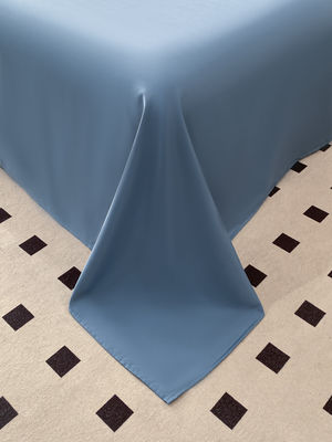 Hochzeits-Vier-Teile-Set 2024 Klasse A Relief Waschen Seiden Tencel Set mit geometrischem Design