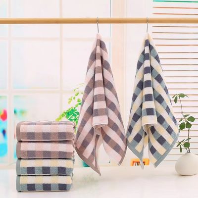 Zuhause 120g bunte Streifen Karikaturhandtuch mit Sailor Spinning und weichem Kaninchendesign