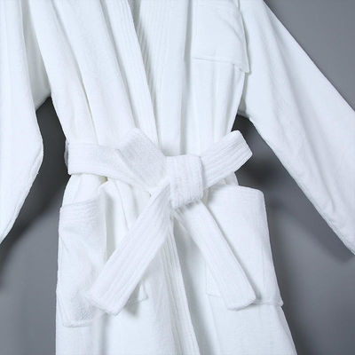 Hotel-Baumwoll-Badewäsche Hypoallergenisch und weich Mittellange Nachtkleid für Erwachsene