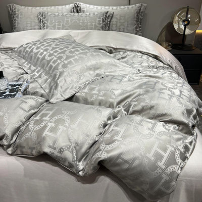 40 Stoffzahlen Leicht Luxus Satin Jacquard Vierstück-Bettwäsche Set für Landmärkte