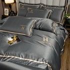 Gemütliches Grauhotel Rot Hochzeitsbettwäsche Vierteils-Set mit gewaschener Seide Vierteils-Bettwäsche