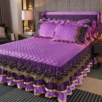 Custom Polyester Bettrock Drei Stück Staubdichte Bettdeckel für Zuhause 40 Stoffzahl