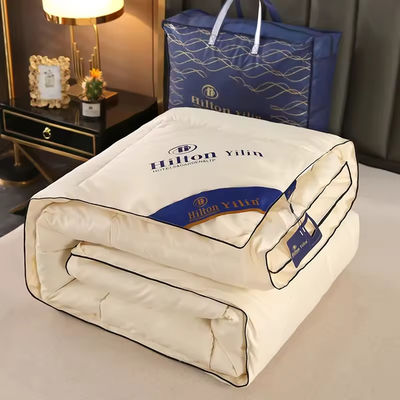 Zuhause 100% Polyester Verdicktes Warmes 5 Sterne Hilton Hotel Textil Fülldecke Bettdecke