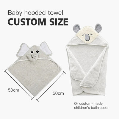 Gebreitetes Baby-Badetuch mit individuellem Logo und entzückendem Elefanten-Druckdesign