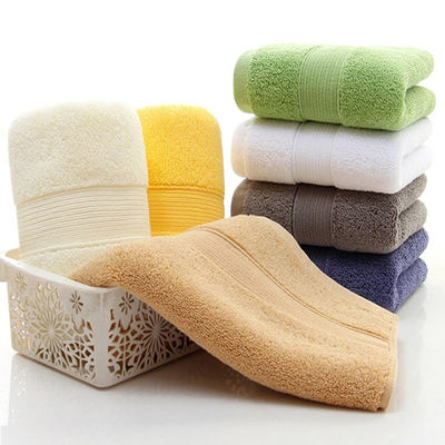 Customized Farbe Luxus gesticktes gestreiftes Muster Badetücher Set für Home Hotel Spa