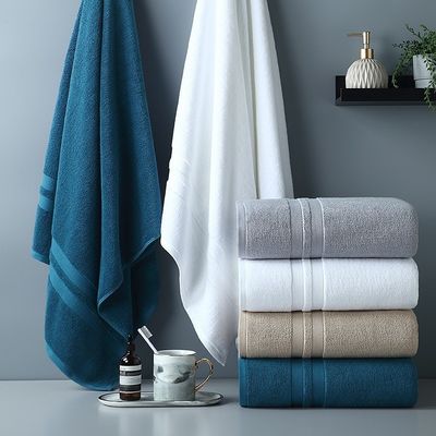 Aus reinem Baumwollgewebe für Luxusbaden gefertigt