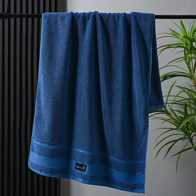 Hotelhandtuch-Set Luxus-Embroiderte Dicke gestreifte Muster Jacquard Badetücher-Set für Hotel