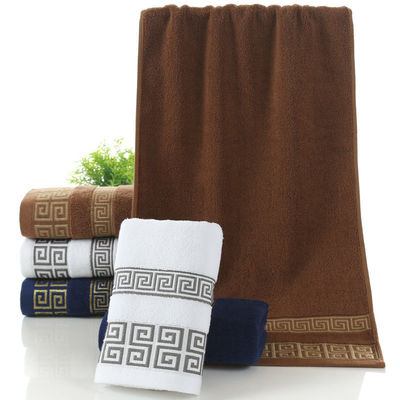 Hotel und Zuhause Rechteck 32S Baumwolle Jacquard Stickerei Handtuch Set in kundenspezifischem Design