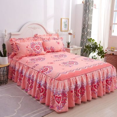Multifunktionale Bettwäsche aus doppelter Spitze mit Bettrock und Kissenkoffer aus 100% Polyester