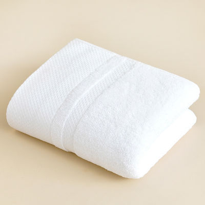 Personalisierte Logo Langen Stapel Baumwollhandtücher für Hotels Weich Absorbierend und Flexibel