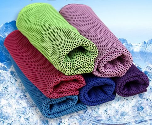 Schnelle Trocknung und Kühlung von Handtüchern aus Polyester