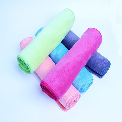 Custom Logo Mikrofiber-Sporthandtuch für schnell trocknende und absorbierende Aktivitäten im Freien