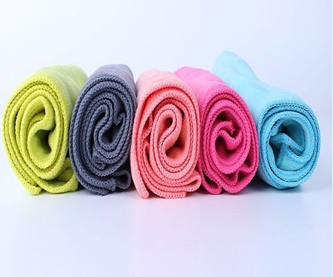 Custom Logo Mikrofiber-Sporthandtuch für schnell trocknende und absorbierende Aktivitäten im Freien
