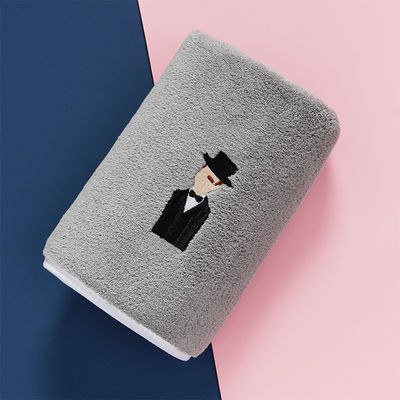 Mikrofaser-Material Option Luxus-Anpassung Logo Stickerei Hotel Bad Handtuch Geschenk Set