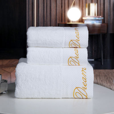 Hotel- und Haushaltshandtücher aus reiner Baumwolle mit individuellem Logo in weißem Farbschema