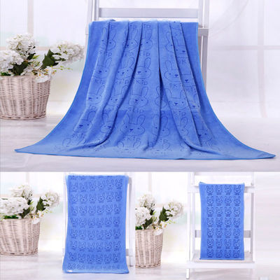 Zuhause/Hotel Korallenfleece Soft Towel Set Mikrofiber Bärendruck Badetücher Dreier-Set