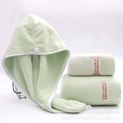 Hochabsorbierendes Korallen-Velvet-Badehandtuch und Duschkappe Geschenksatz 1 kg Polyestermaterial