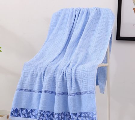 Luxus-Gesichtshandtücher aus 100% gekämmter Baumwolle und Design