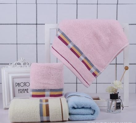 Anpassungsfähige absorbierende Baumwollhandtücher für alle Altersgruppen in Haushalten und Hotels