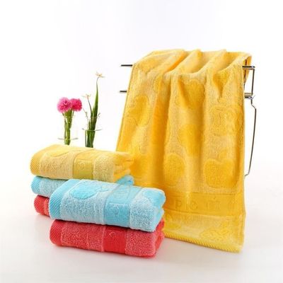 Erreichen Sie maximale Absorption mit unserem Jacquard Muster Holzfaser Dunkel Erwachsener großes Handtuch
