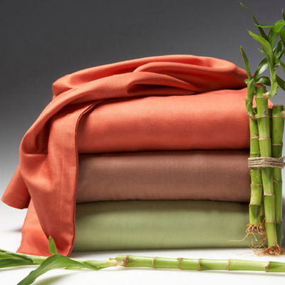 Schaffen Sie eine gemütliche Schlafumgebung mit einem weichen und seidenen 100% Bio-Bamboo-Bettwäsche-Set