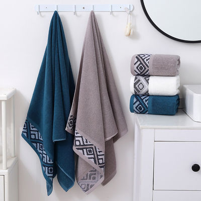 Hochabsorbierendes, maßgeschneidertes 100% Baumwollbadehandtuch für Zuhause und Hotel in quadratischer Form