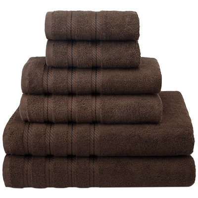 Verwandeln Sie Ihre Badezimmerdusche mit unserem Dobby Border 100% Baumwollhandtuch-Set für die ganze Saison