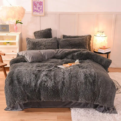 4 Stück Queen-Size Deckel mit Satinrock und Baumwoll-Velvet Bettwäsche