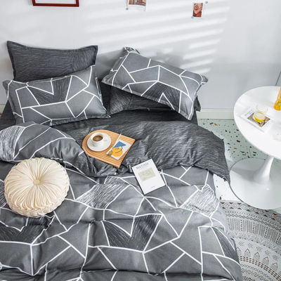 Geometrischer Druck Aloe Vera Baumwolle Vierteilige Bettwäsche mit Reaktionsdruck