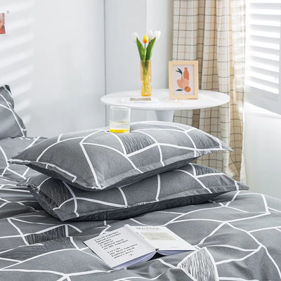 Geometrischer Druck Aloe Vera Baumwolle Vierteilige Bettwäsche mit Reaktionsdruck