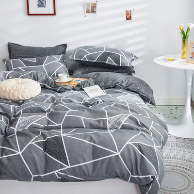 Geometrischer Druck Aloe Vera Baumwolle Vierteilige Bettwäsche mit Reaktionsdruck