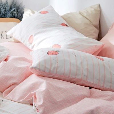 100% Baumwolle Deckel Set Kawaii Erdbeer Quilt Cover für Baby-Krippe im Schlafzimmer