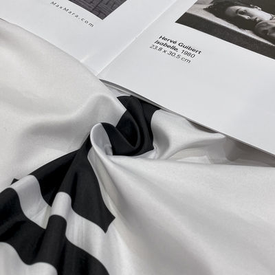 4 Stück King Size Bettwäsche Set 100% Polyester Luxus Designer Decke Deckel Ja angepasst