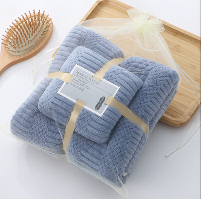Custom Mikrofiber Schnelltrockene Plüssig Korallenfleece Weiches Handtuch Set Hotel Badetücher 250gm