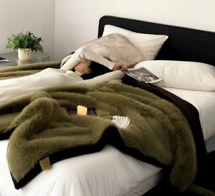 Wintersaison Übergroße Decke Tragbare Hoodie mit dickem Flannel und riesiger Tasche