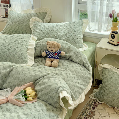 2023 Hot Lace Rose Rabbit Plush Vierteils-Set Komfort-Set mit soliden Muster Typ